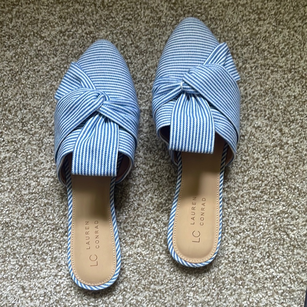 LC slip on shoes